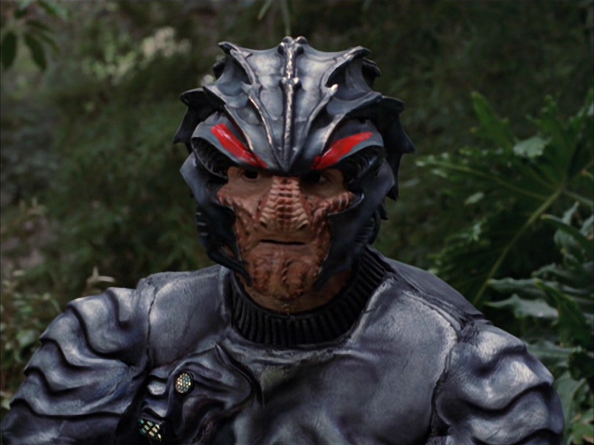 extant_StarTrek_VOY_7x09_7x10-FleshAndBlood_0110.jpg