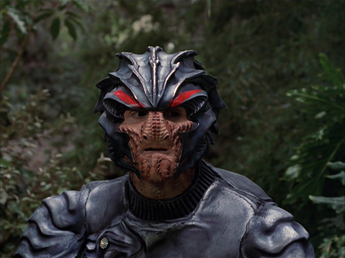 extant_StarTrek_VOY_7x09_7x10-FleshAndBlood_0115.jpg