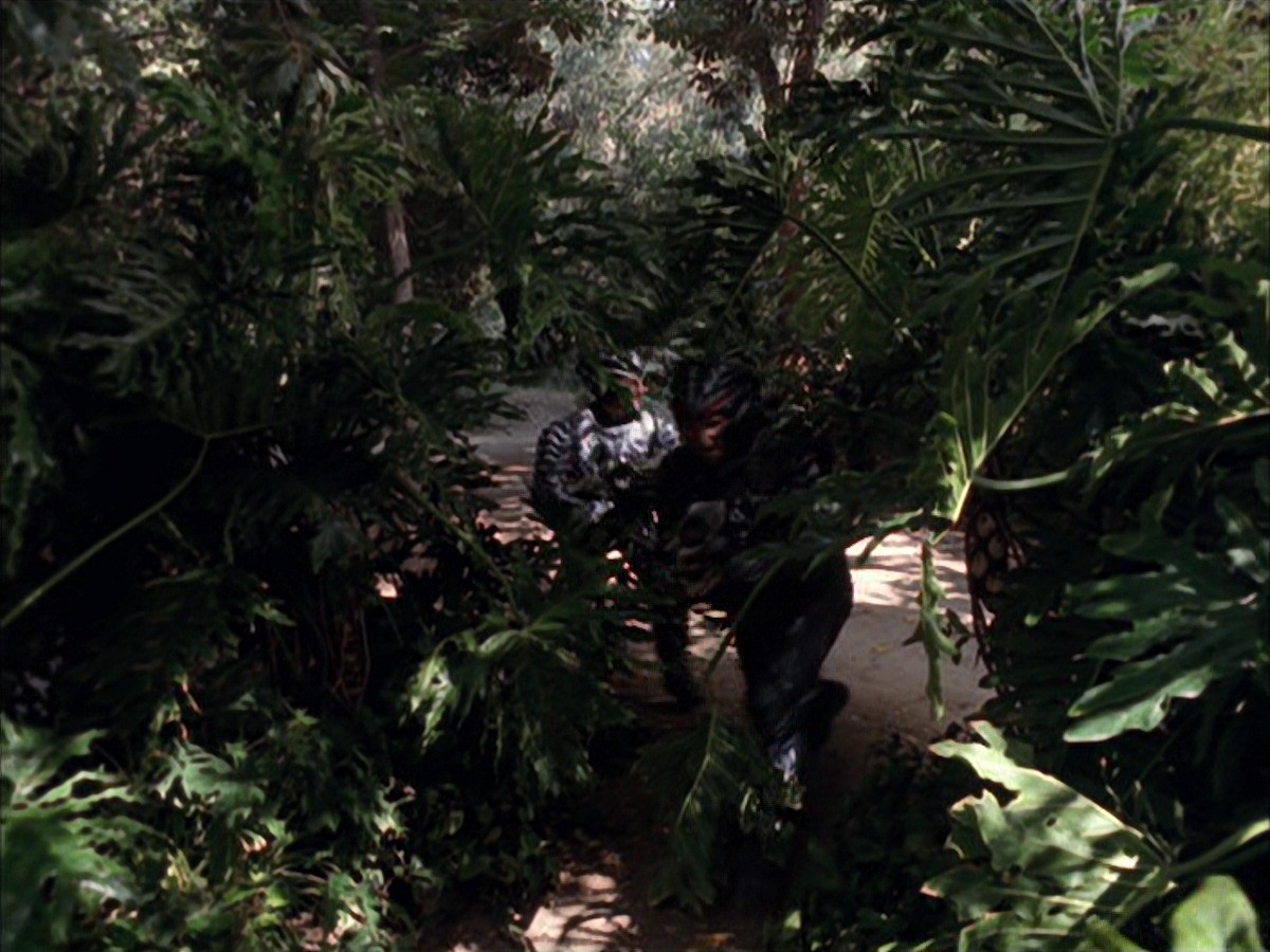extant_StarTrek_VOY_7x09_7x10-FleshAndBlood_0150.jpg