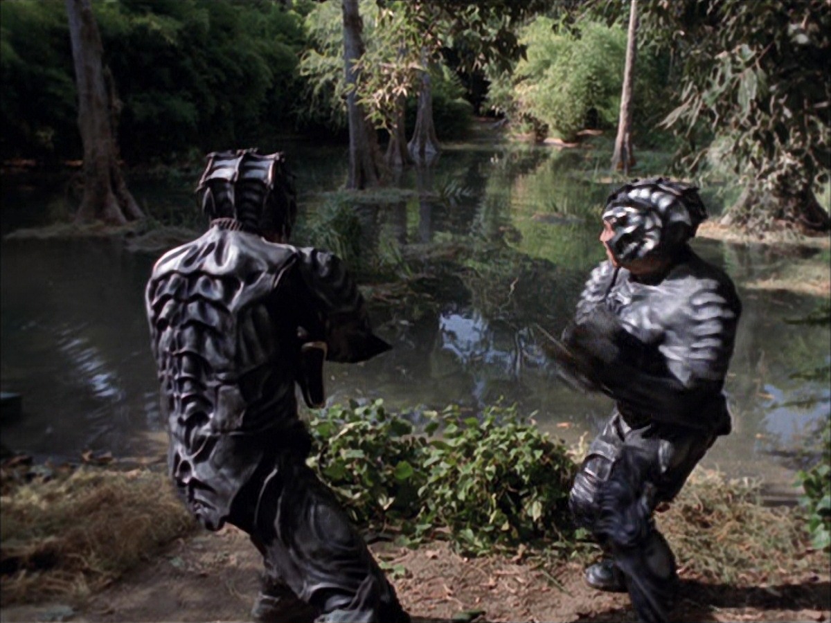 extant_StarTrek_VOY_7x09_7x10-FleshAndBlood_0161.jpg