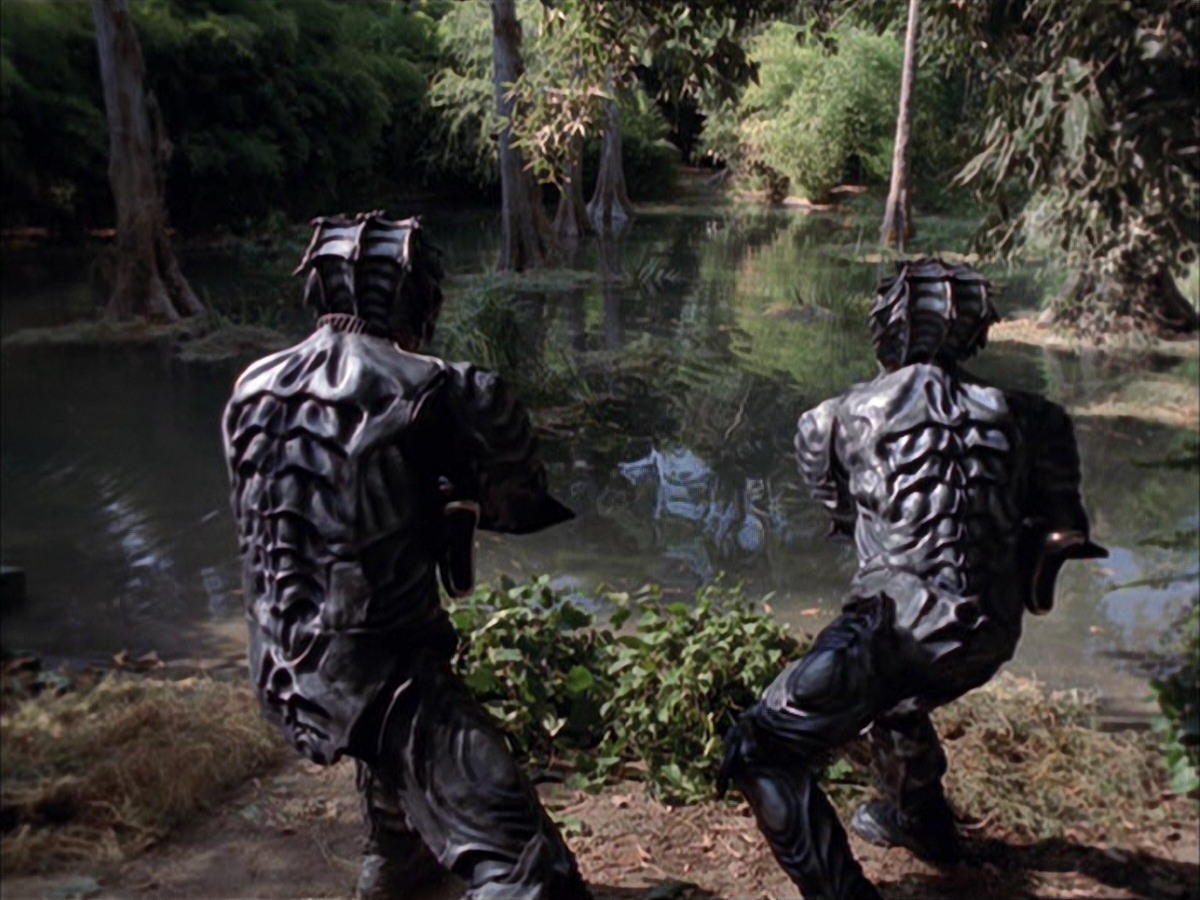 extant_StarTrek_VOY_7x09_7x10-FleshAndBlood_0162.jpg