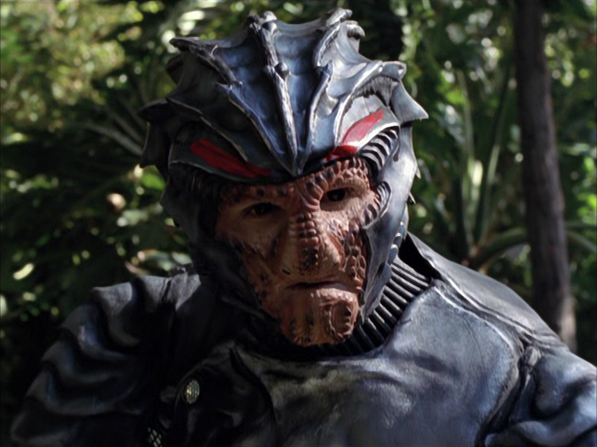 extant_StarTrek_VOY_7x09_7x10-FleshAndBlood_0182.jpg