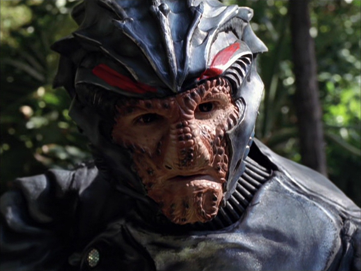 extant_StarTrek_VOY_7x09_7x10-FleshAndBlood_0184.jpg
