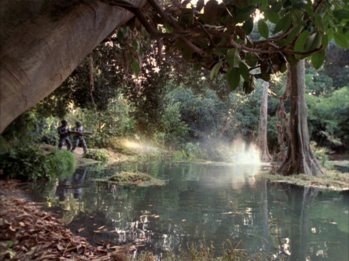 extant_StarTrek_VOY_7x09_7x10-FleshAndBlood_0193.jpg