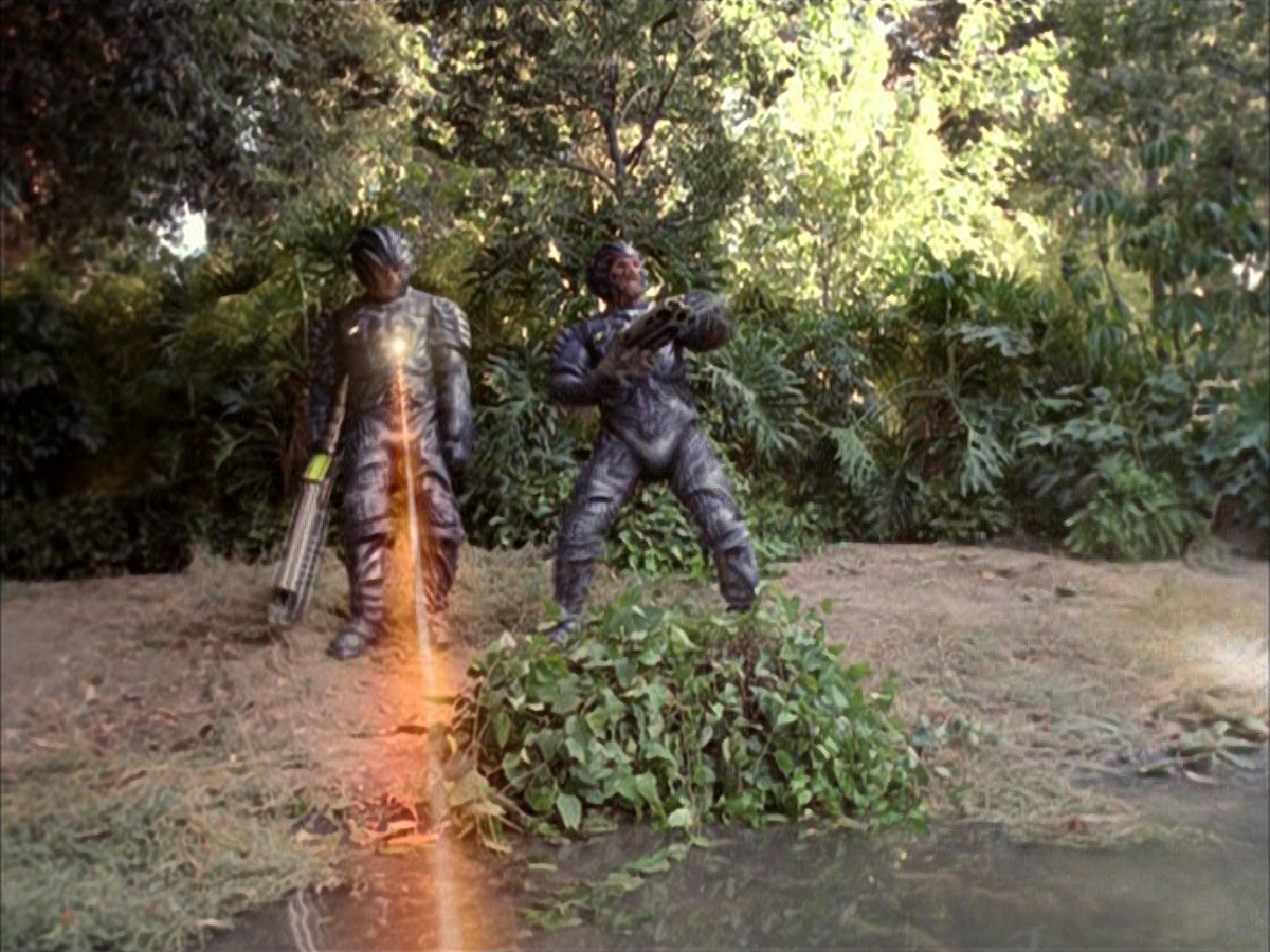 extant_StarTrek_VOY_7x09_7x10-FleshAndBlood_0204.jpg