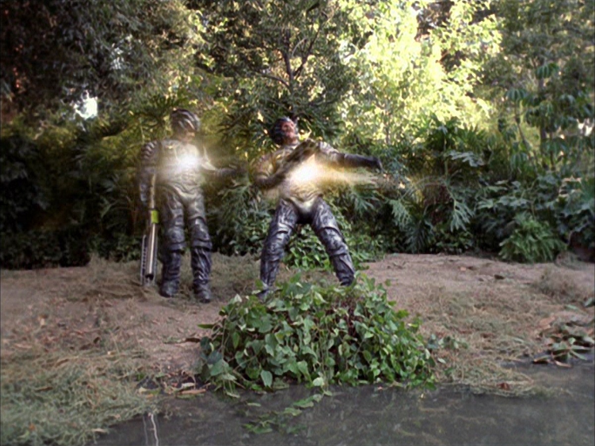extant_StarTrek_VOY_7x09_7x10-FleshAndBlood_0206.jpg