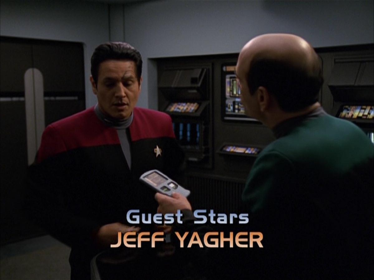 extant_StarTrek_VOY_7x09_7x10-FleshAndBlood_0395.jpg
