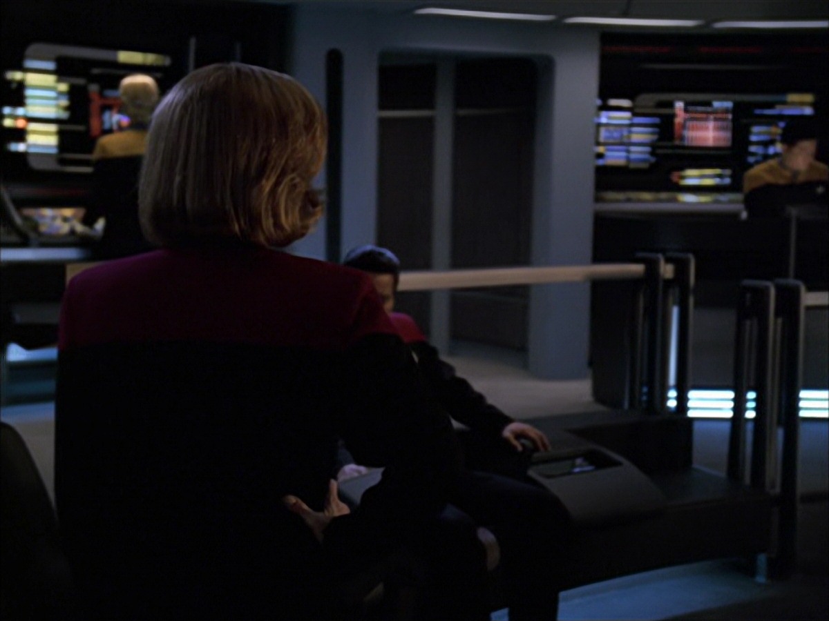 extant_StarTrek_VOY_7x09_7x10-FleshAndBlood_0540.jpg
