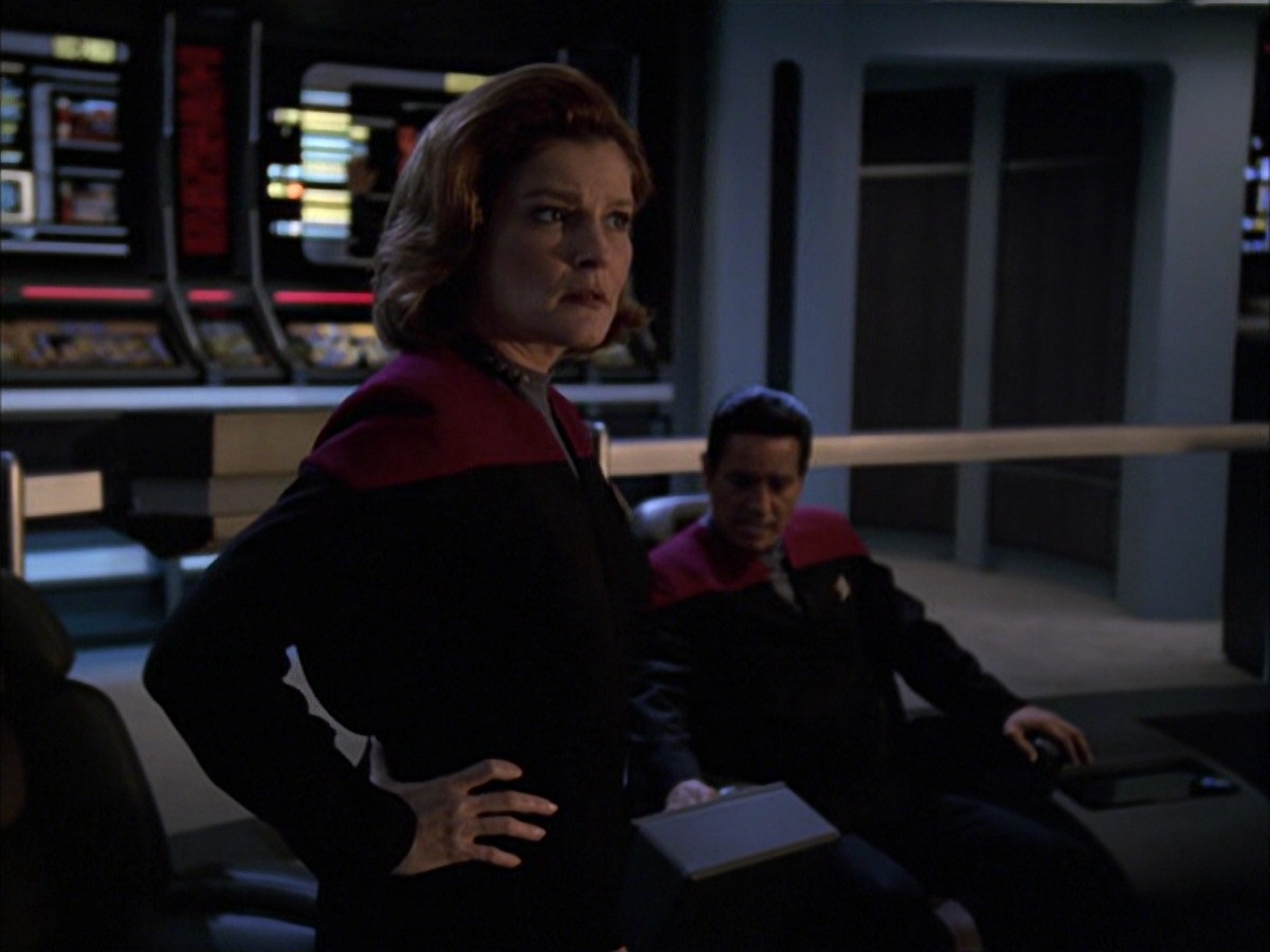extant_StarTrek_VOY_7x09_7x10-FleshAndBlood_0542.jpg