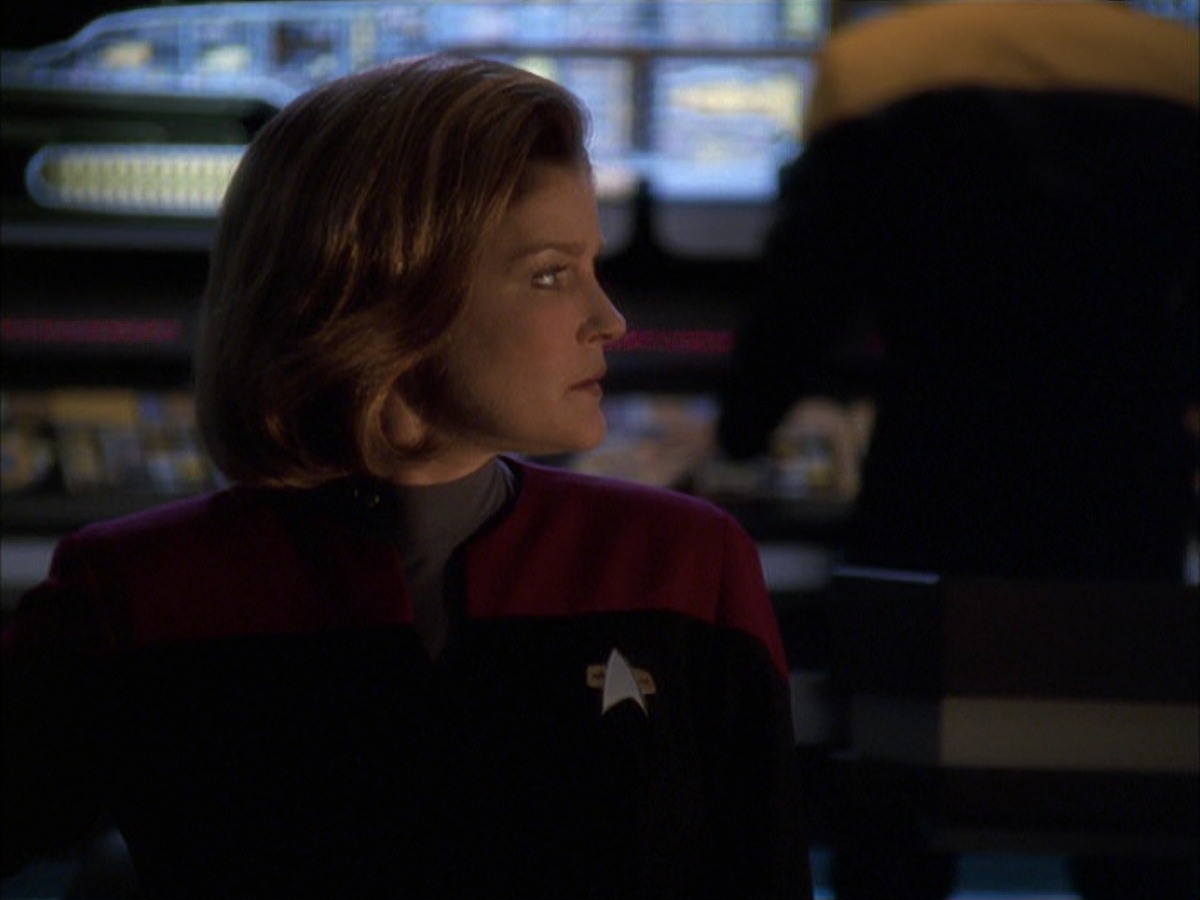 extant_StarTrek_VOY_7x09_7x10-FleshAndBlood_0555.jpg