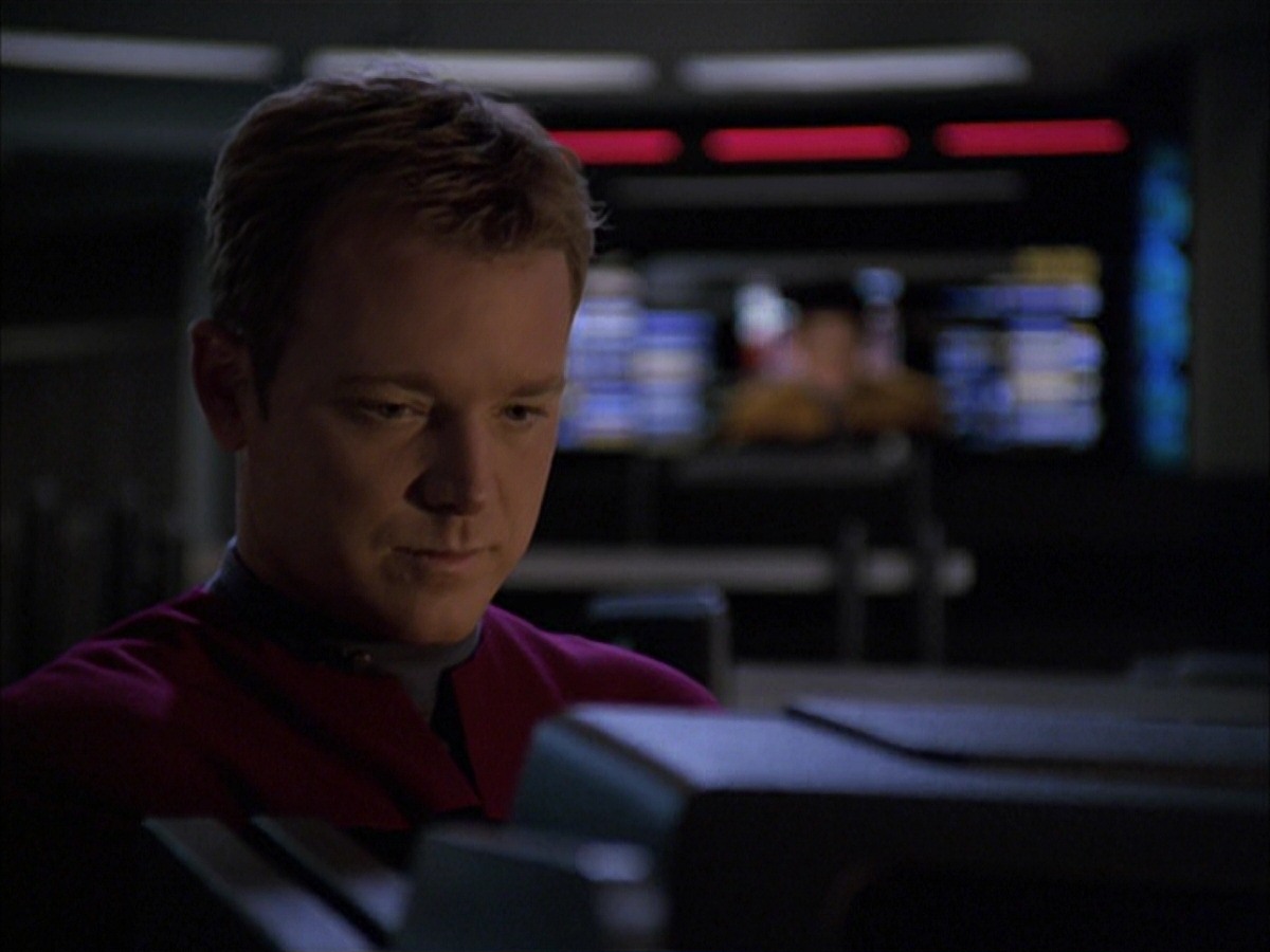 extant_StarTrek_VOY_7x09_7x10-FleshAndBlood_0563.jpg