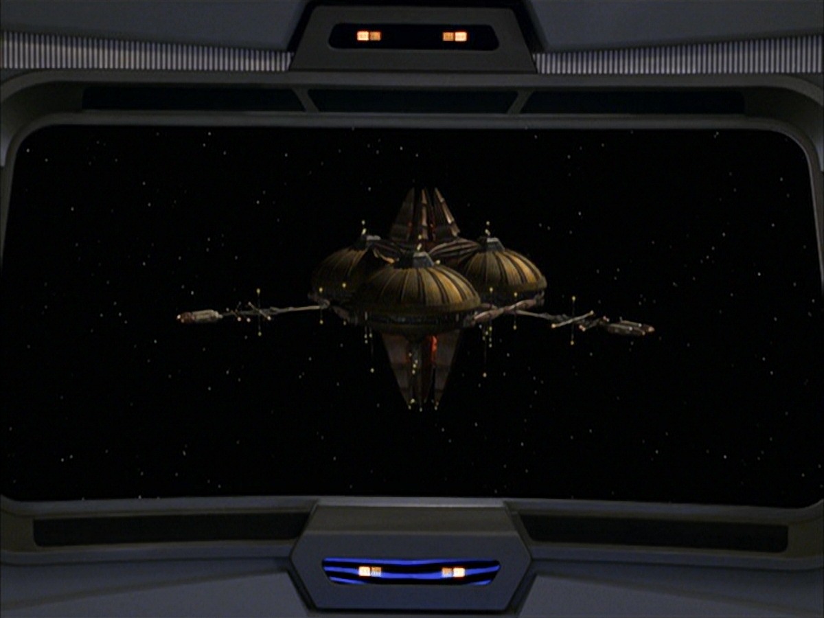 extant_StarTrek_VOY_7x09_7x10-FleshAndBlood_0586.jpg