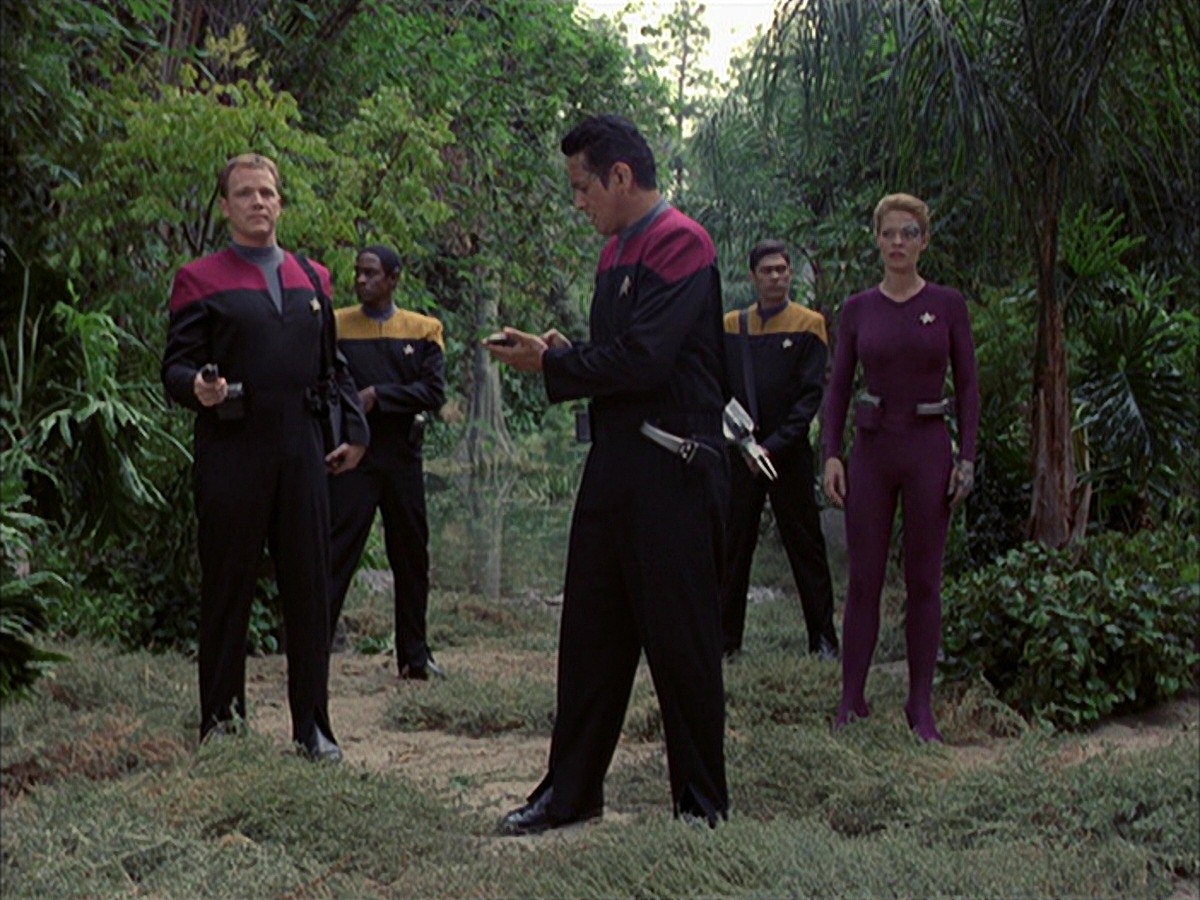 extant_StarTrek_VOY_7x09_7x10-FleshAndBlood_0601.jpg