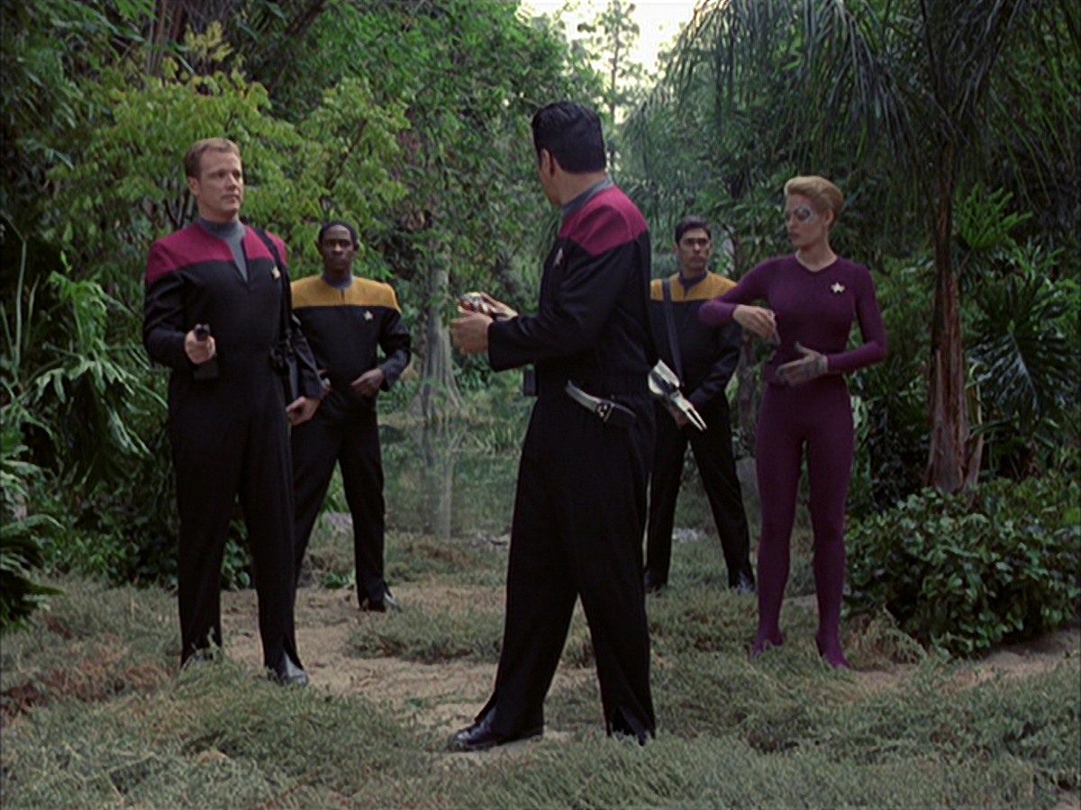 extant_StarTrek_VOY_7x09_7x10-FleshAndBlood_0603.jpg