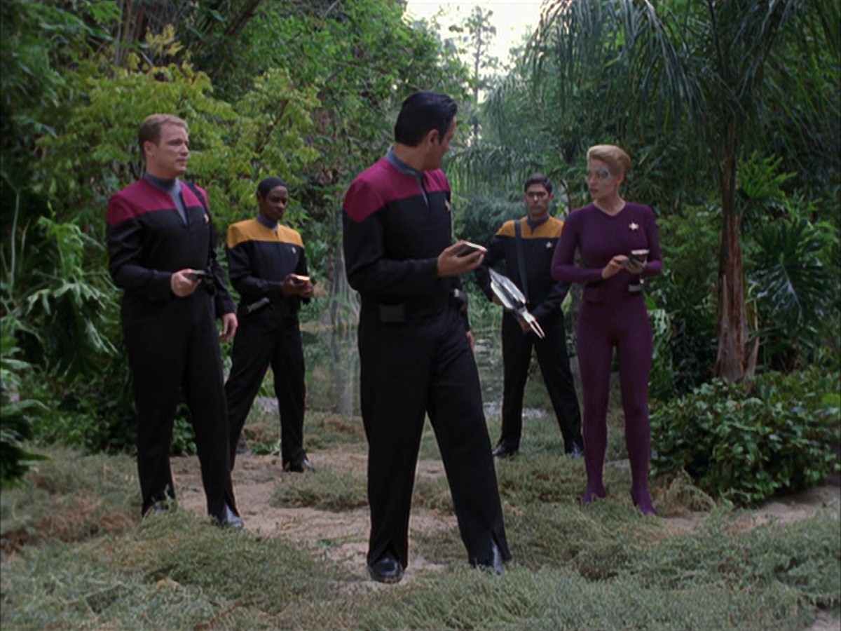 extant_StarTrek_VOY_7x09_7x10-FleshAndBlood_0618.jpg