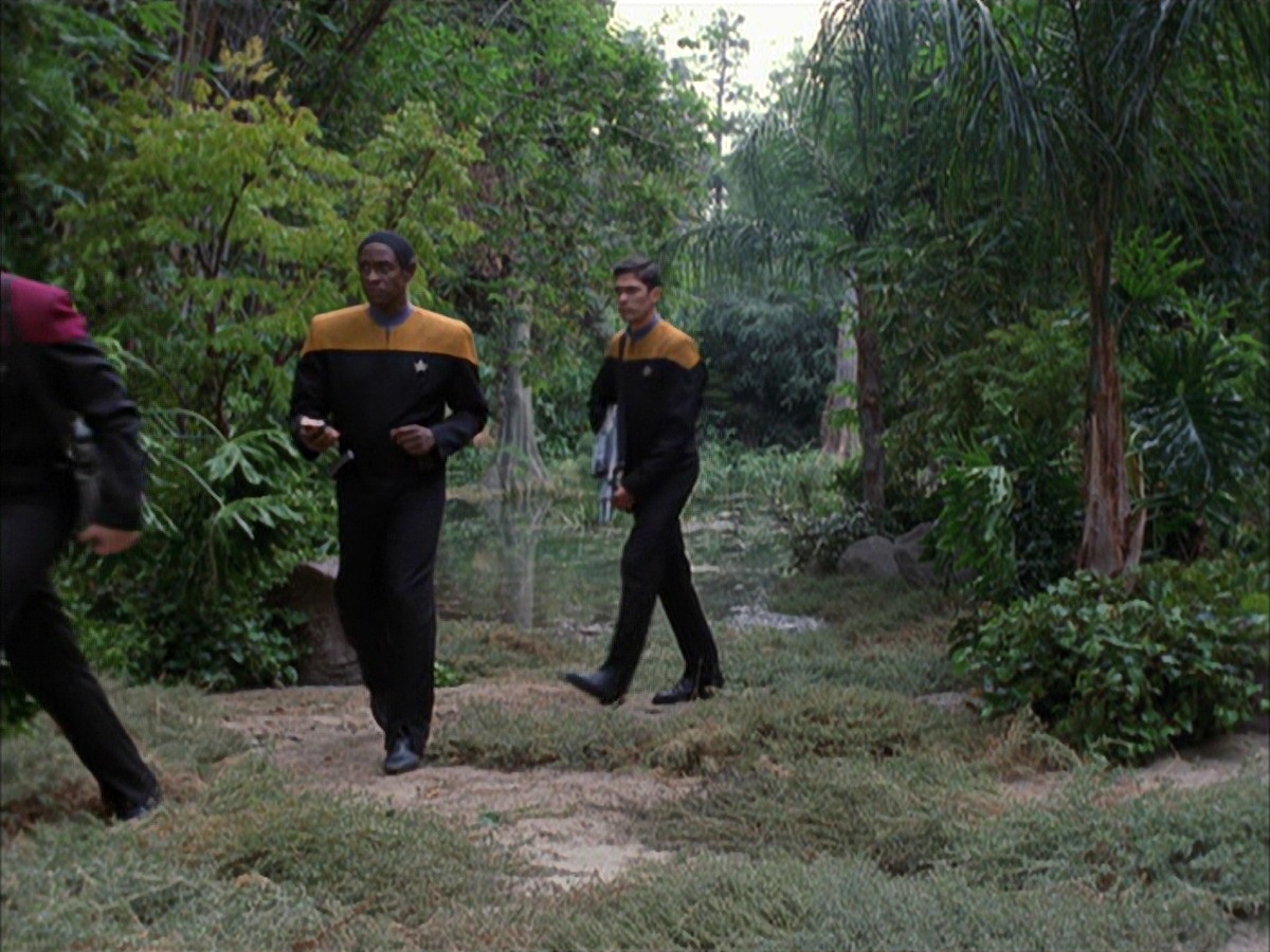 extant_StarTrek_VOY_7x09_7x10-FleshAndBlood_0623.jpg