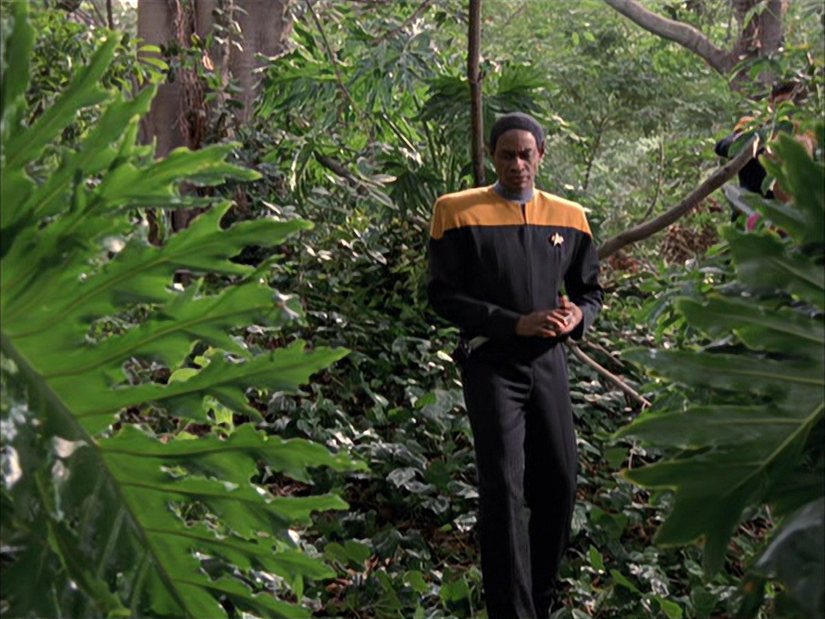 extant_StarTrek_VOY_7x09_7x10-FleshAndBlood_0639.jpg