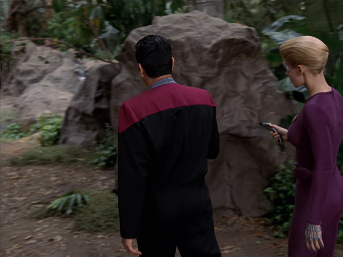 extant_StarTrek_VOY_7x09_7x10-FleshAndBlood_0726.jpg