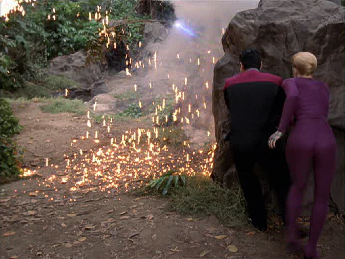 extant_StarTrek_VOY_7x09_7x10-FleshAndBlood_0730.jpg