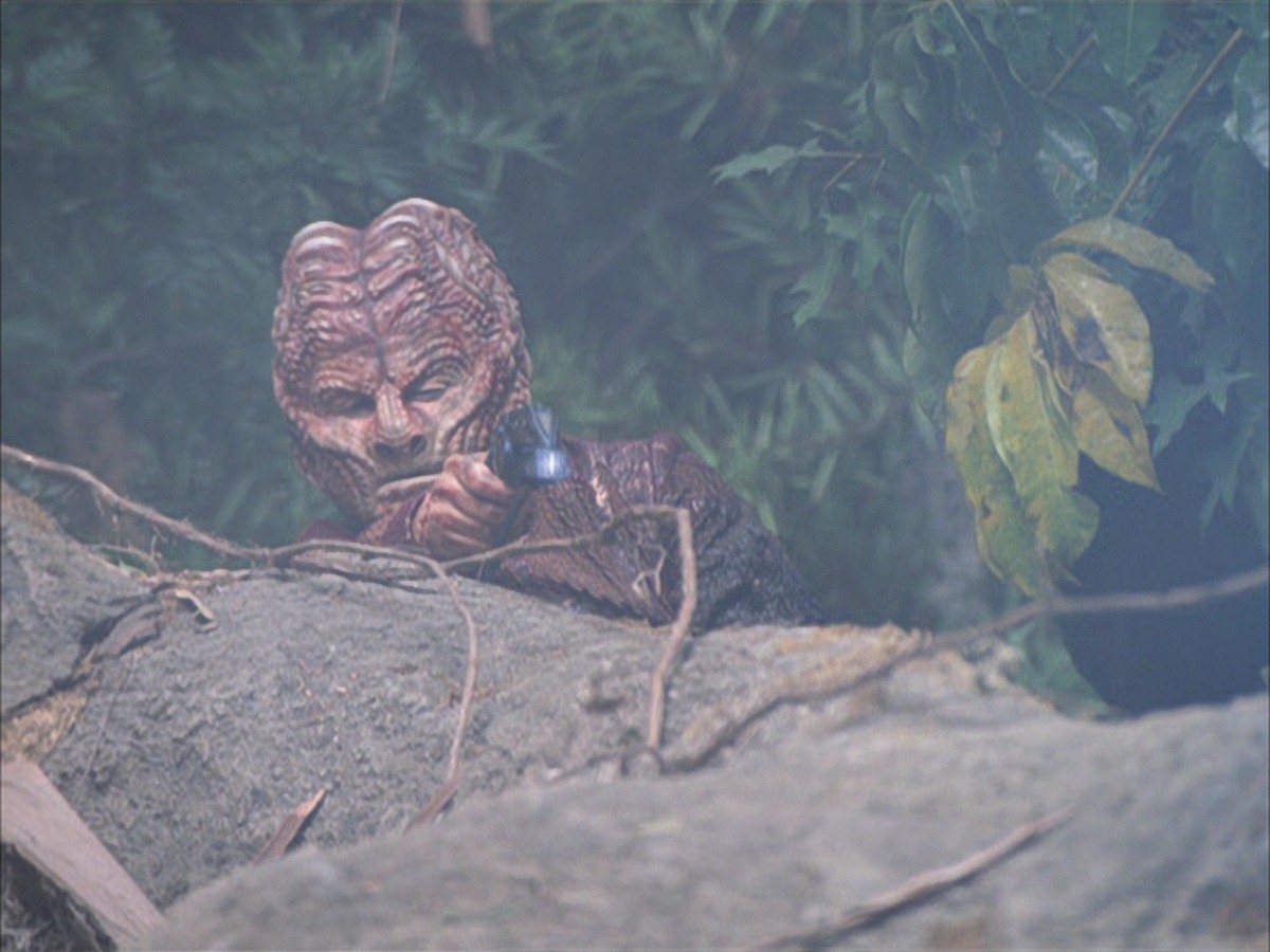 extant_StarTrek_VOY_7x09_7x10-FleshAndBlood_0738.jpg