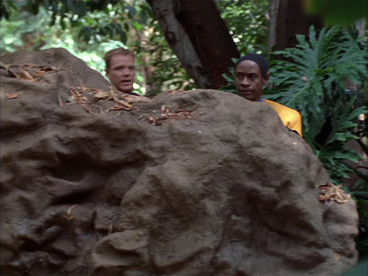 extant_StarTrek_VOY_7x09_7x10-FleshAndBlood_0744.jpg