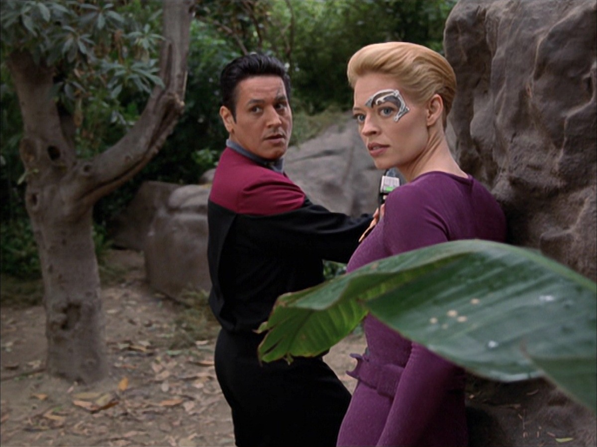 extant_StarTrek_VOY_7x09_7x10-FleshAndBlood_0748.jpg