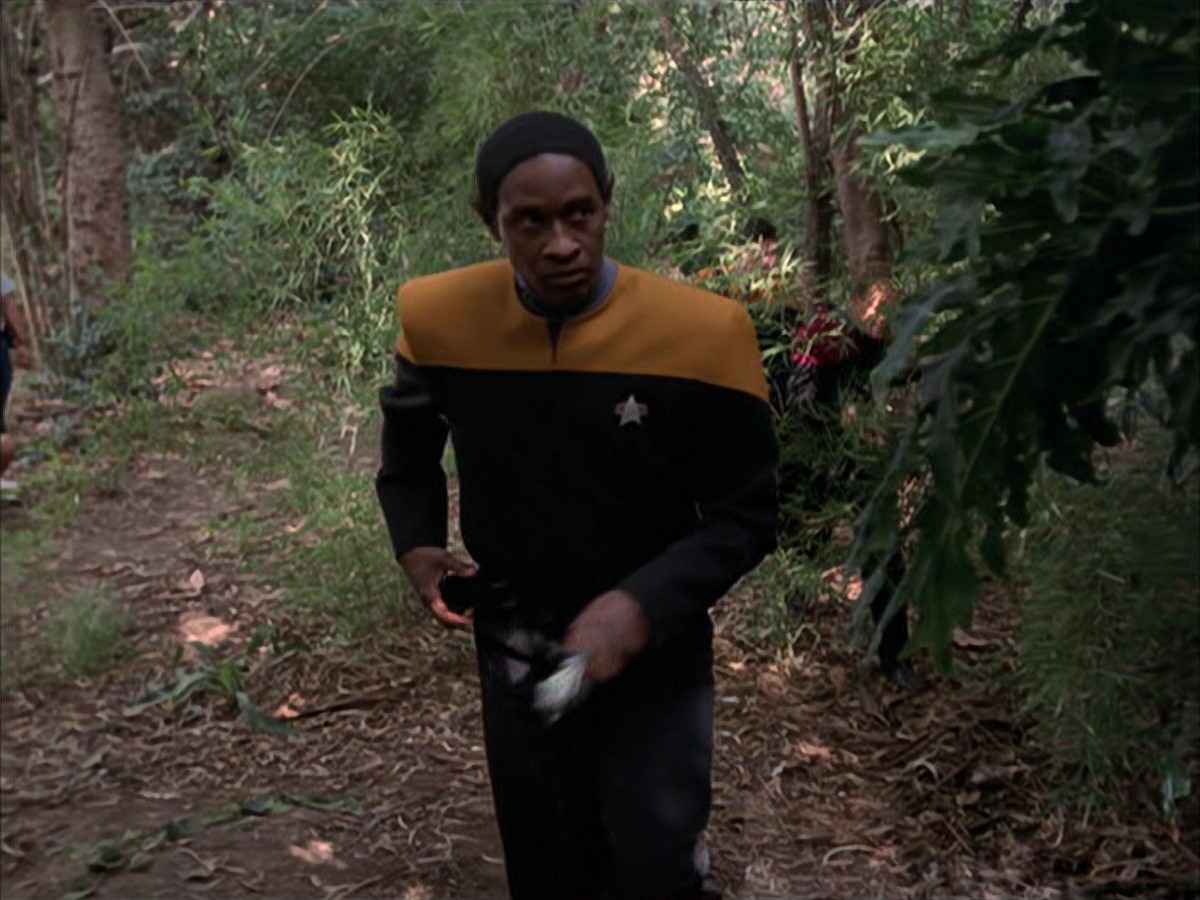 extant_StarTrek_VOY_7x09_7x10-FleshAndBlood_0777.jpg