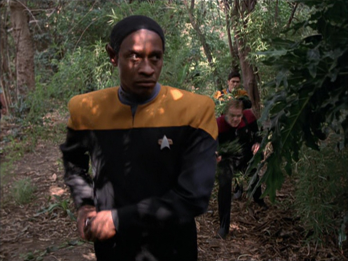 extant_StarTrek_VOY_7x09_7x10-FleshAndBlood_0778.jpg
