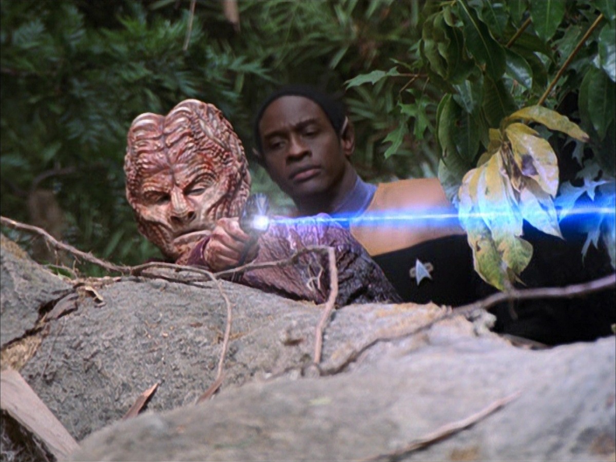 extant_StarTrek_VOY_7x09_7x10-FleshAndBlood_0782.jpg