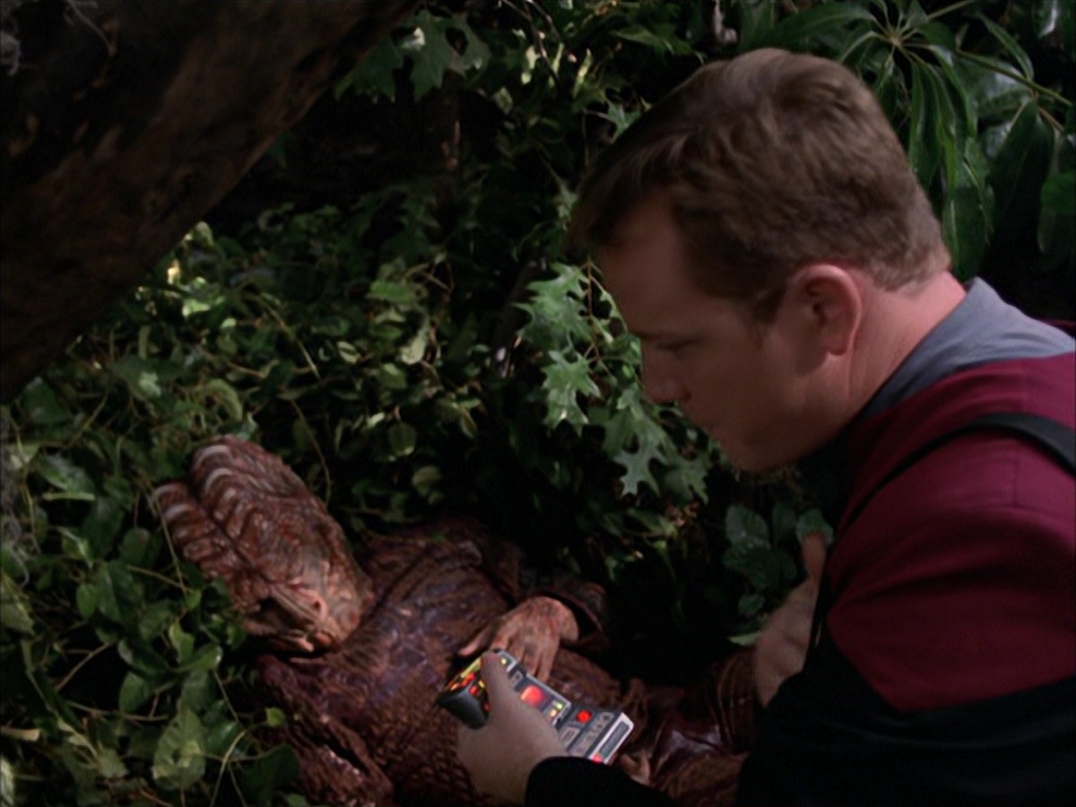 extant_StarTrek_VOY_7x09_7x10-FleshAndBlood_0801.jpg