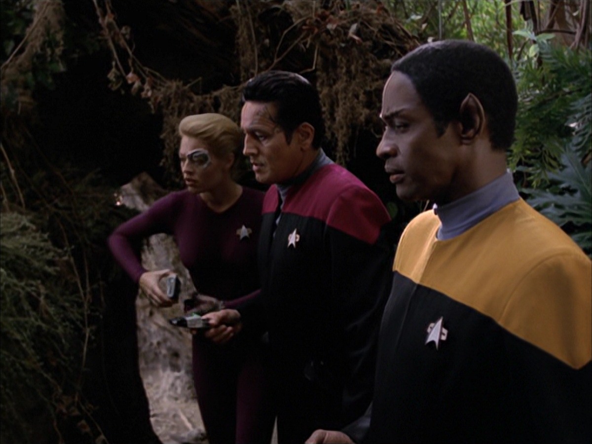 extant_StarTrek_VOY_7x09_7x10-FleshAndBlood_0806.jpg