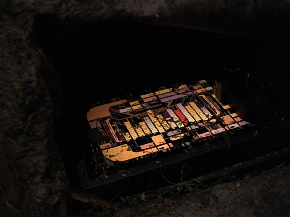 extant_StarTrek_VOY_7x09_7x10-FleshAndBlood_0819.jpg