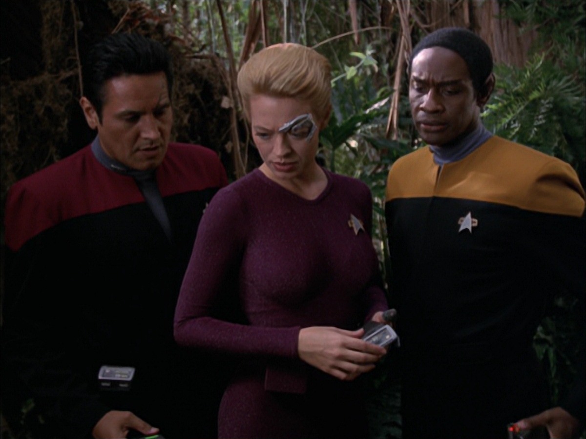 extant_StarTrek_VOY_7x09_7x10-FleshAndBlood_0823.jpg