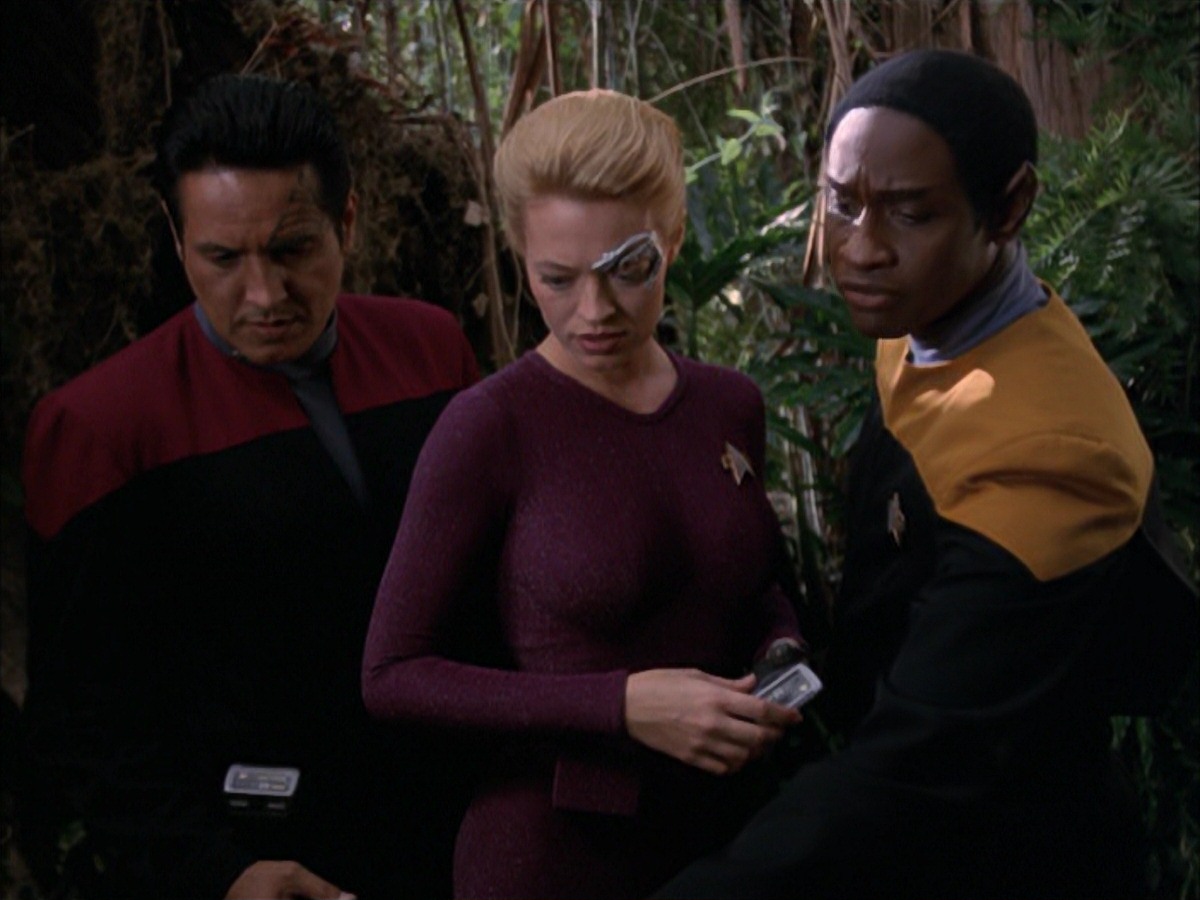 extant_StarTrek_VOY_7x09_7x10-FleshAndBlood_0832.jpg