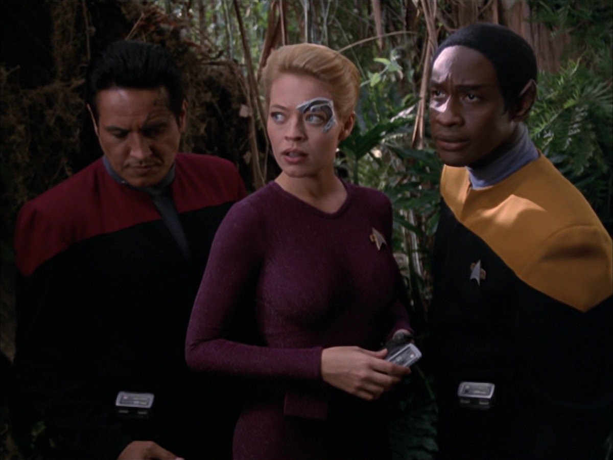 extant_StarTrek_VOY_7x09_7x10-FleshAndBlood_0833.jpg