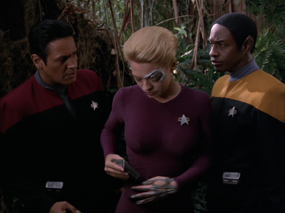 extant_StarTrek_VOY_7x09_7x10-FleshAndBlood_0846.jpg
