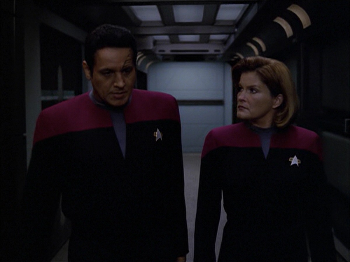extant_StarTrek_VOY_7x09_7x10-FleshAndBlood_0884.jpg