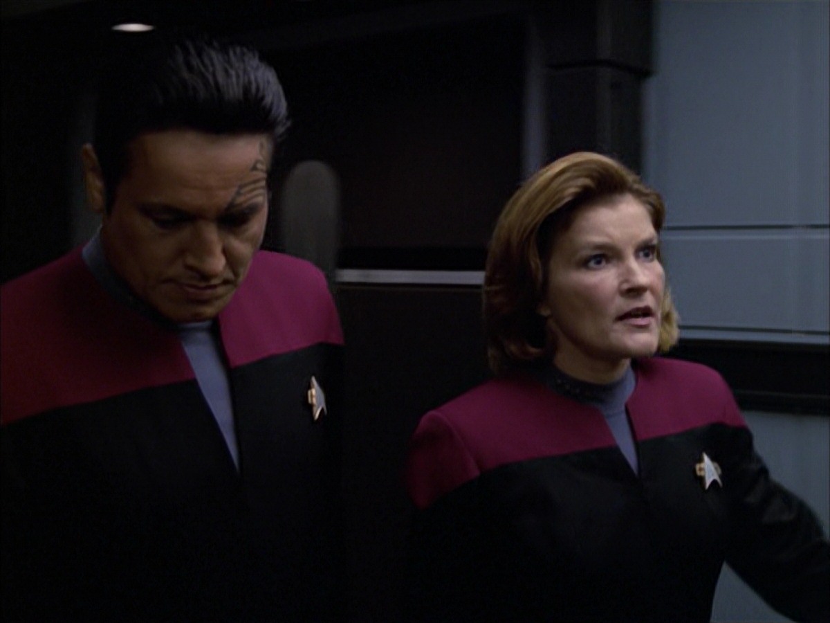 extant_StarTrek_VOY_7x09_7x10-FleshAndBlood_0888.jpg