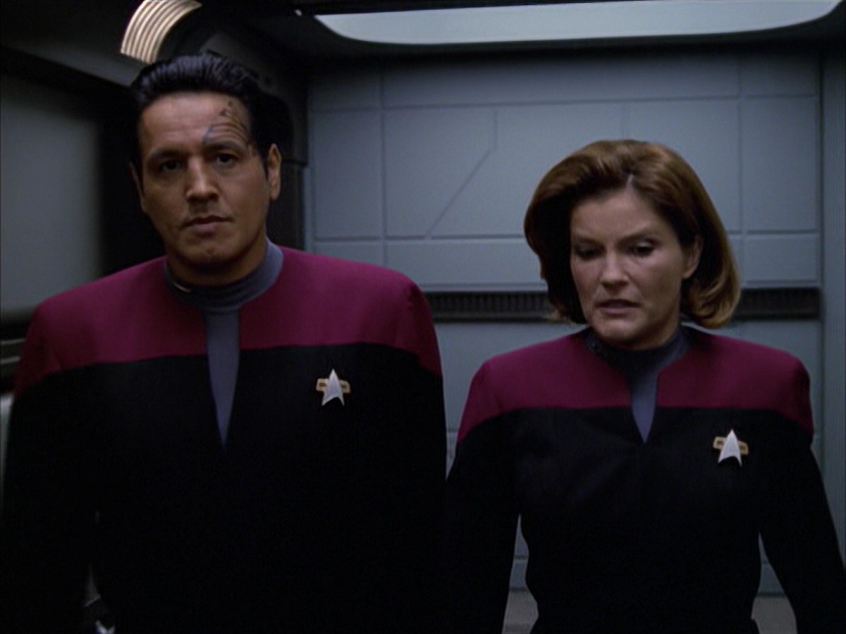 extant_StarTrek_VOY_7x09_7x10-FleshAndBlood_0892.jpg