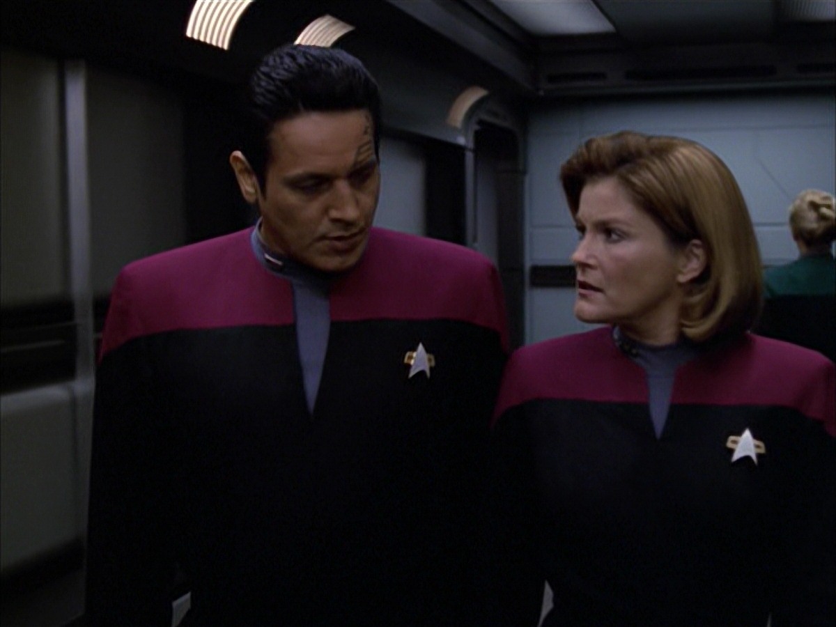 extant_StarTrek_VOY_7x09_7x10-FleshAndBlood_0895.jpg