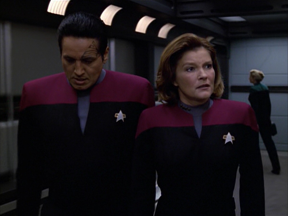 extant_StarTrek_VOY_7x09_7x10-FleshAndBlood_0897.jpg