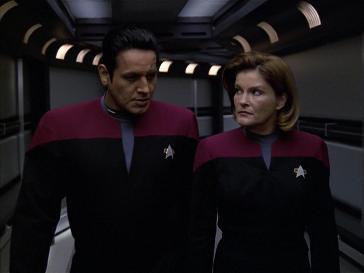 extant_StarTrek_VOY_7x09_7x10-FleshAndBlood_0904.jpg
