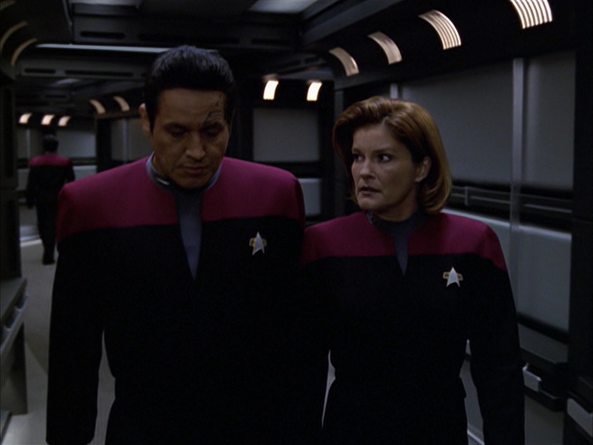 extant_StarTrek_VOY_7x09_7x10-FleshAndBlood_0912.jpg