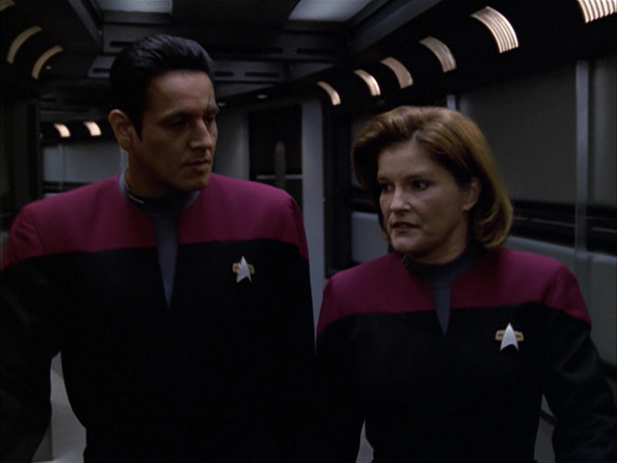extant_StarTrek_VOY_7x09_7x10-FleshAndBlood_0922.jpg