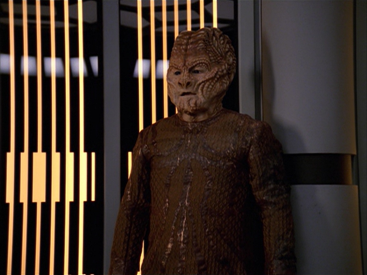 extant_StarTrek_VOY_7x09_7x10-FleshAndBlood_0963.jpg