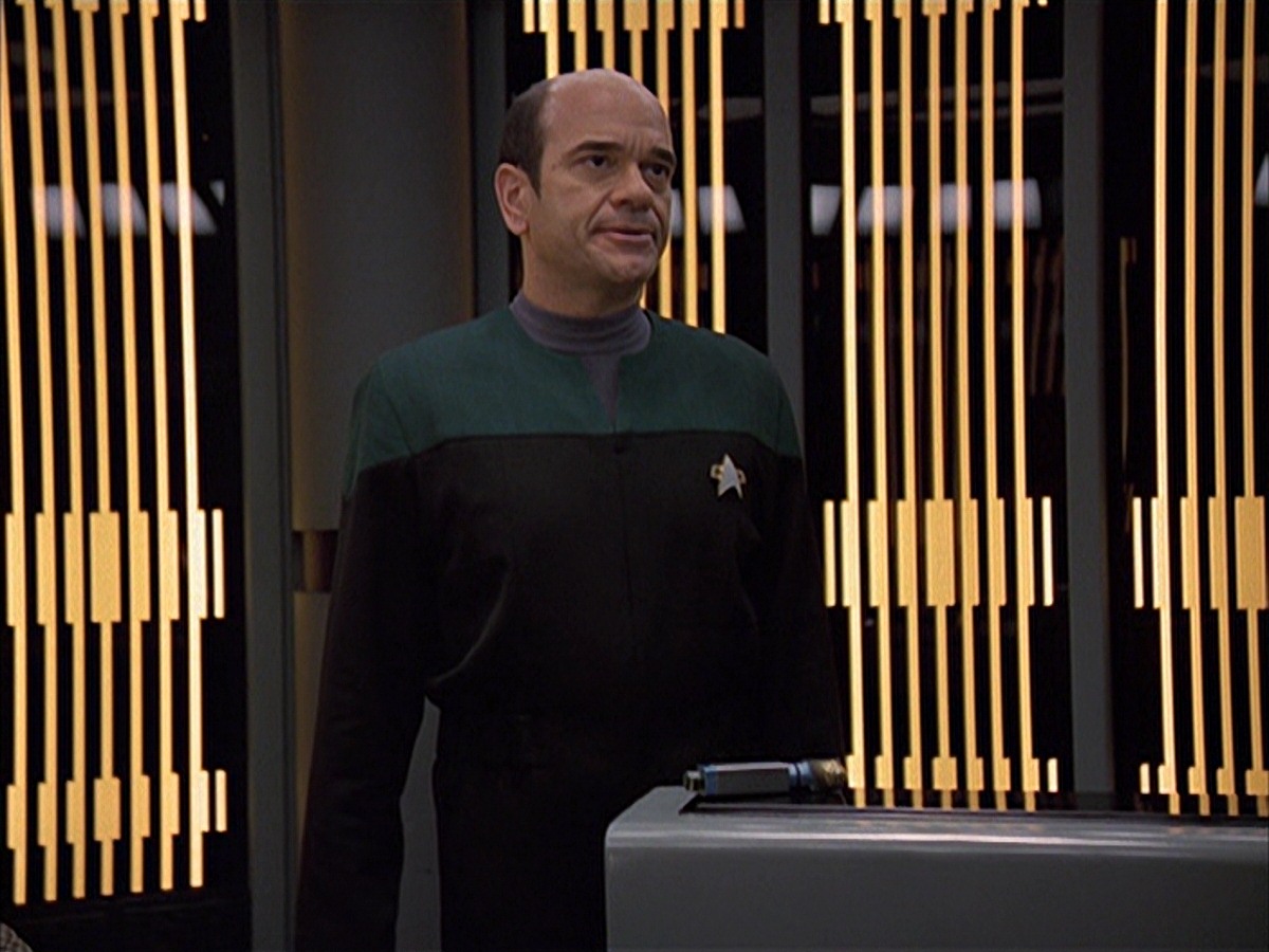 extant_StarTrek_VOY_7x09_7x10-FleshAndBlood_0980.jpg