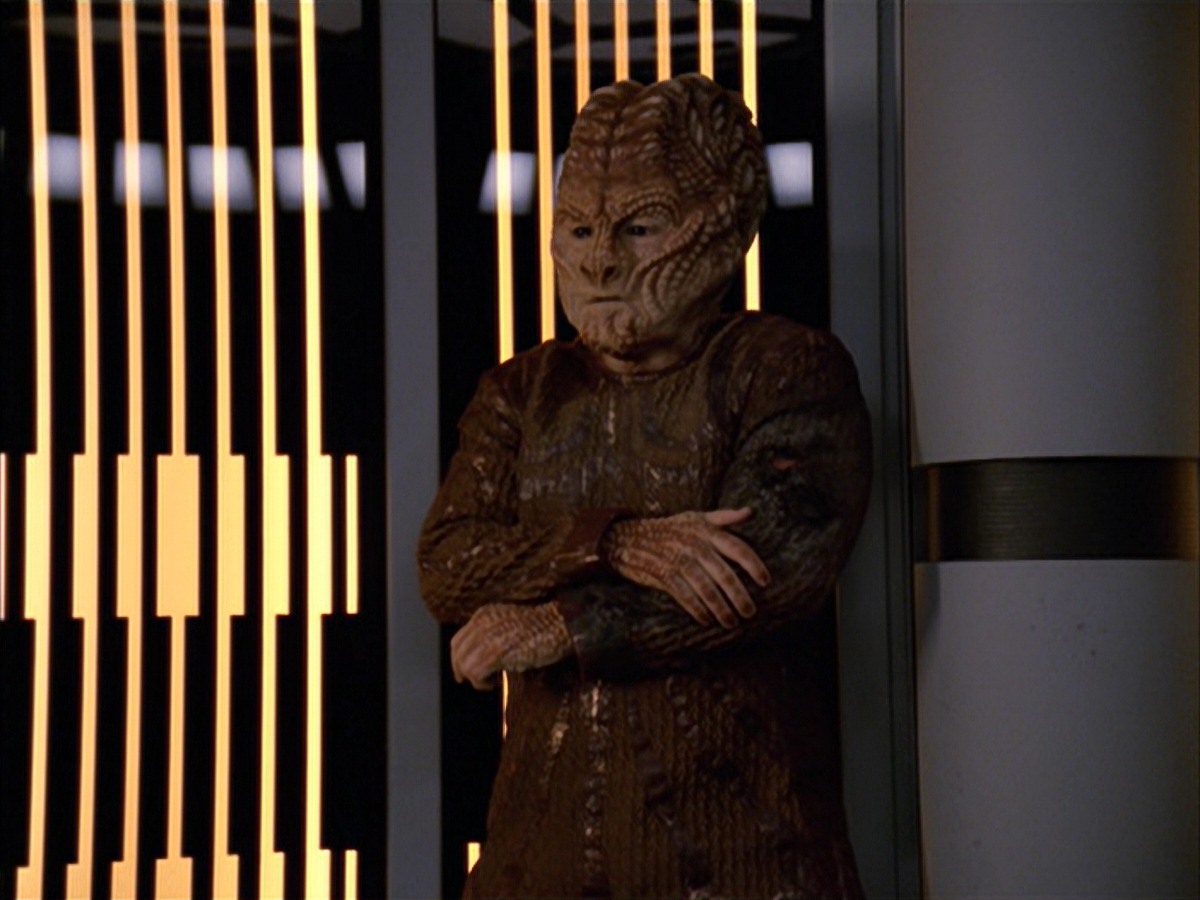 extant_StarTrek_VOY_7x09_7x10-FleshAndBlood_0987.jpg