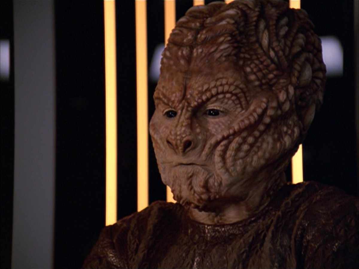 extant_StarTrek_VOY_7x09_7x10-FleshAndBlood_0998.jpg