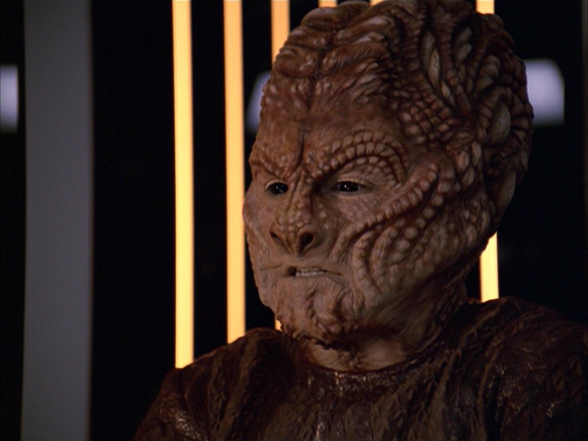 extant_StarTrek_VOY_7x09_7x10-FleshAndBlood_1000.jpg