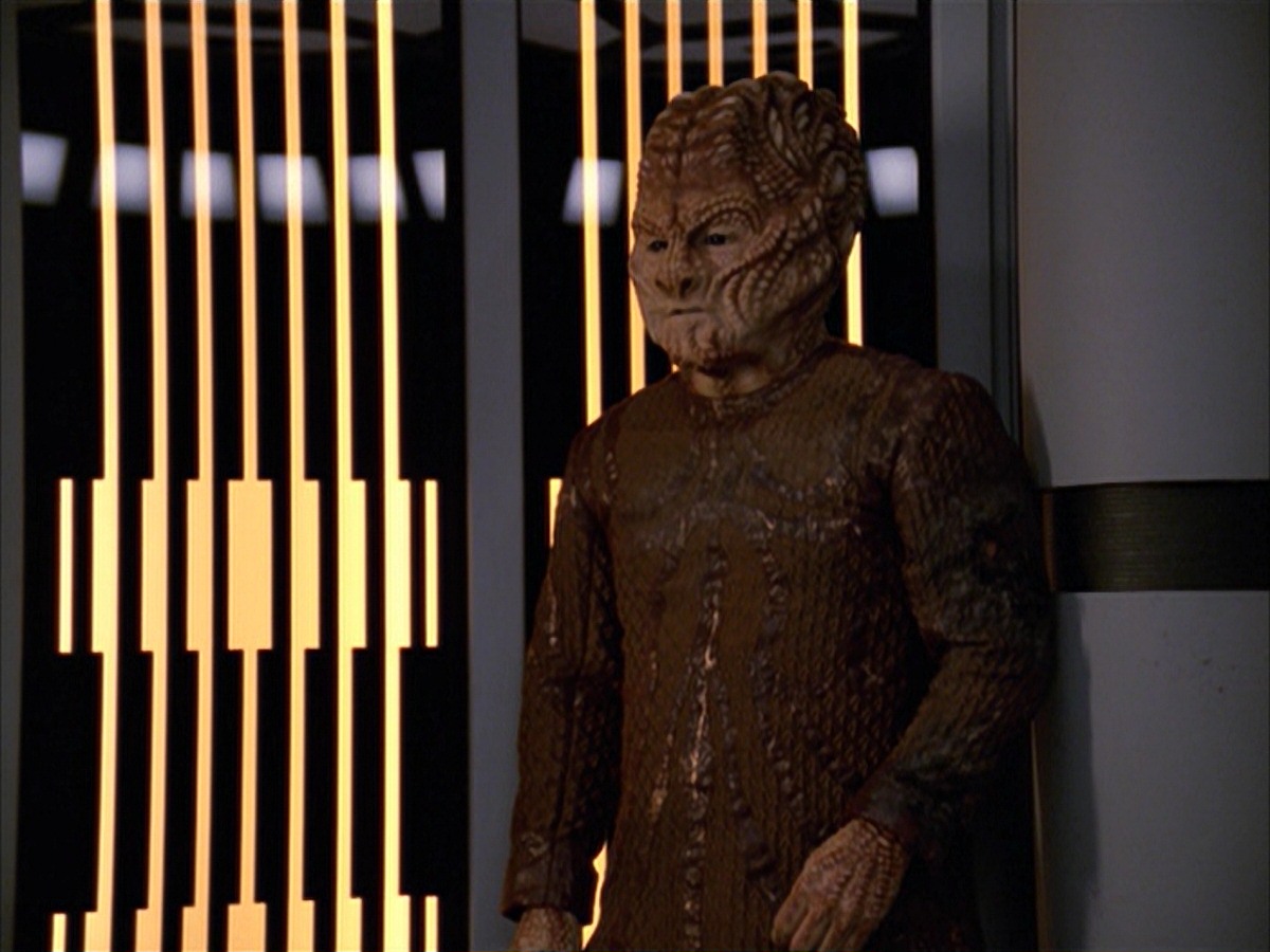extant_StarTrek_VOY_7x09_7x10-FleshAndBlood_1033.jpg
